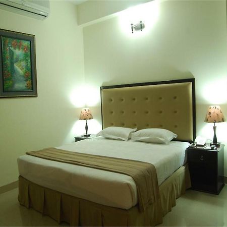 Ambassador Residency Hotel Chittagong Luaran gambar